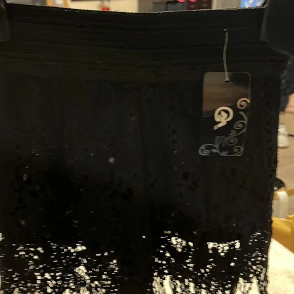 Black Crochet shorts- lined size s/m - elastic waist - Picture 8 of 8